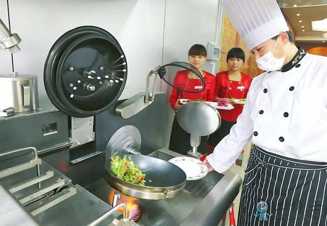 阿里、京東兩大巨頭押注 起底機(jī)器人餐廳的前世今生