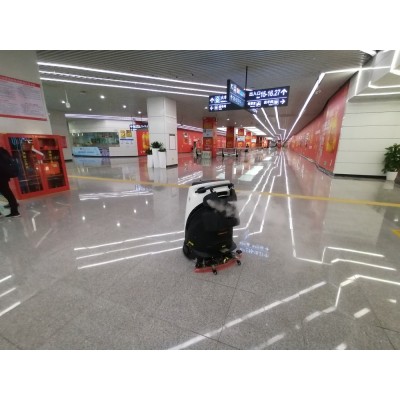高仙商用消毒清潔機器人